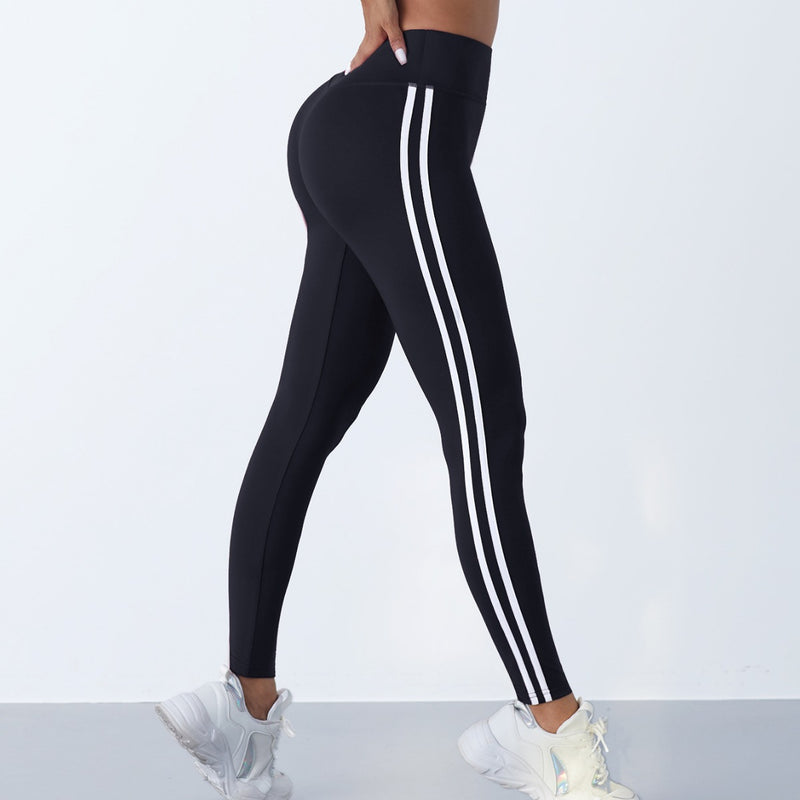 Leggings de yoga taille haute pour femme. Effet sculptant, coupe ajustée, idéal pour le sport en extérieur. Disponible en plusieurs couleurs. Confort et performance garantis !
