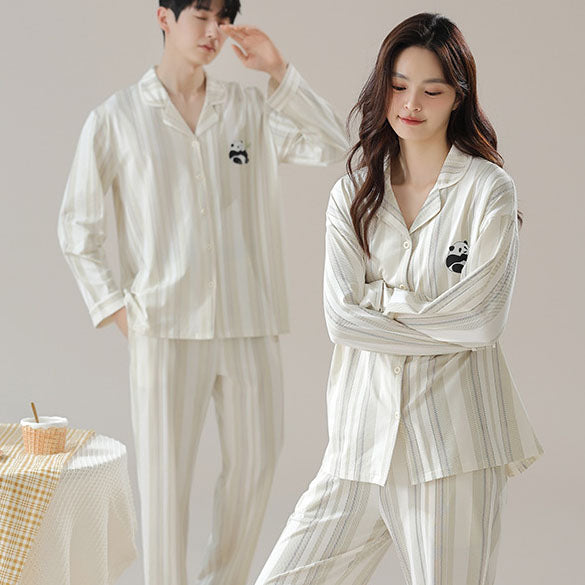 Le cadeau parfait pour votre moitié : nos ensembles pyjama assortis en coton doux ! 🥰 Idéal pour le printemps et l'automne. 